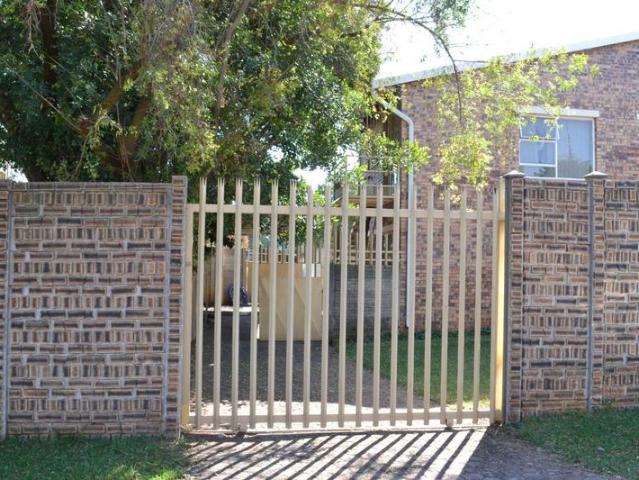 Apartment for rent in Kagiso, Gauteng