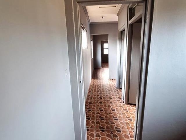 Apartment for rent in Queensburgh