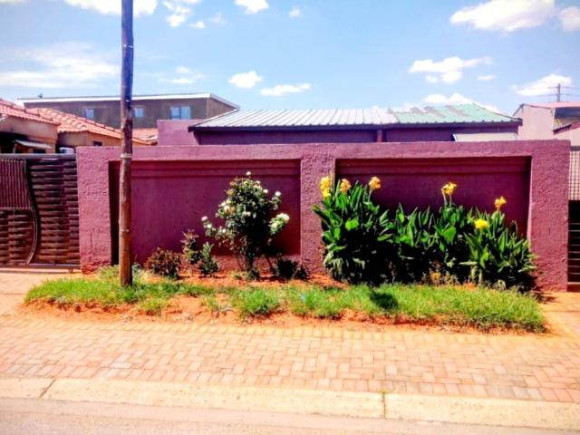 House for rent in Senaoane, Soweto