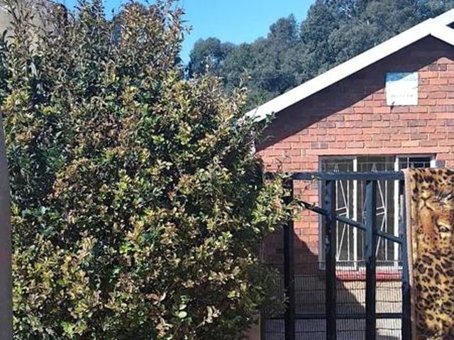 House for rent in Vosloorus, Gauteng