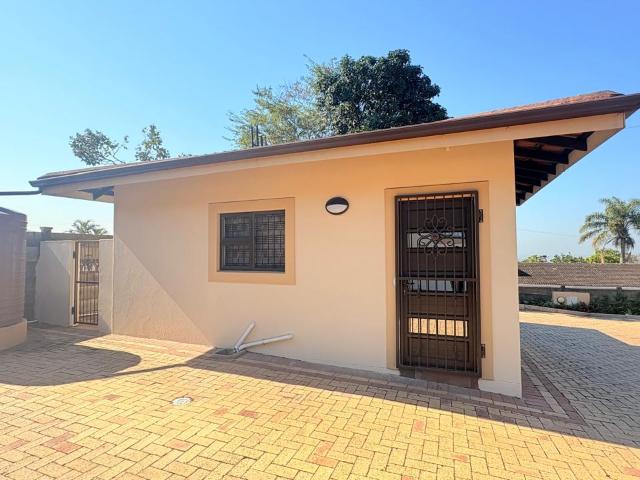Apartment for rent in Queensburgh, Kwazulu-natal