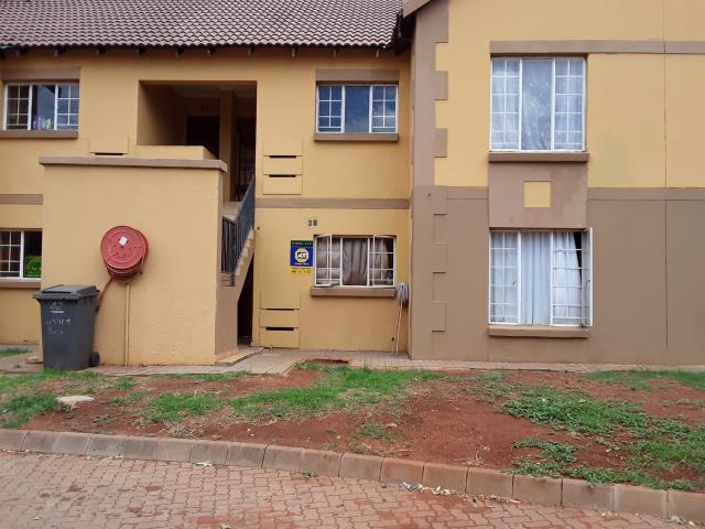 Apartment for rent in Akasia, Gauteng