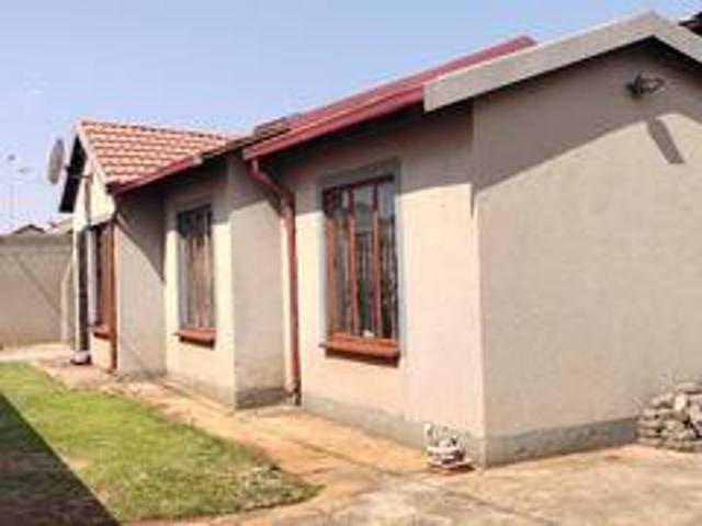 House for sale in Vosloorus, Gauteng