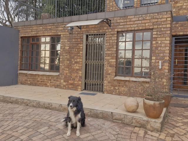 House for rent in Waterkloof, Gauteng