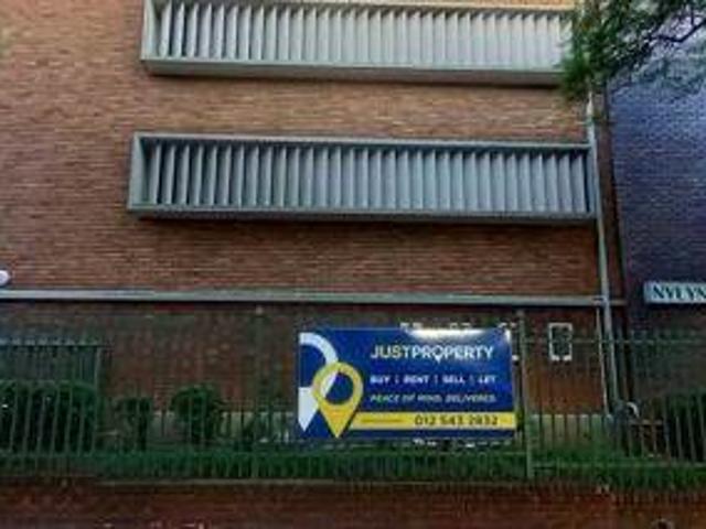 Apartment for rent in Waterkloof, Gauteng