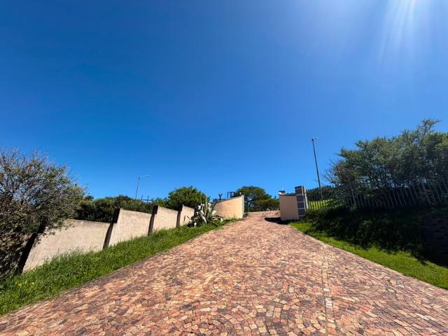 Apartment for rent in Makhanda, Makana Local Municipality