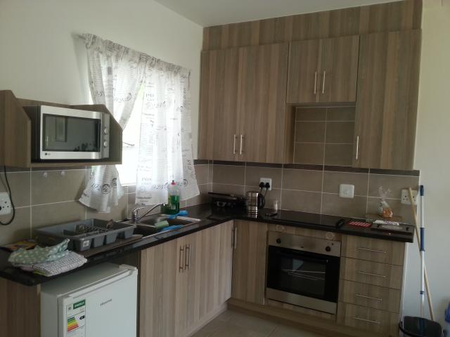Apartment for rent in Theresapark, Waterkloof