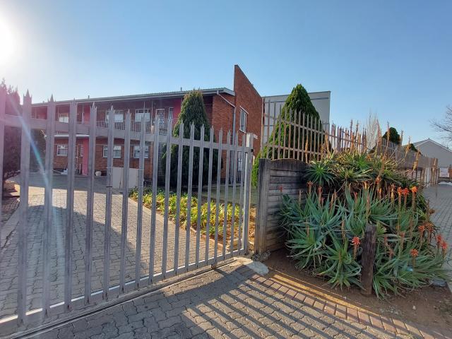 Apartment for rent in Dr Kenneth Kaunda, North West