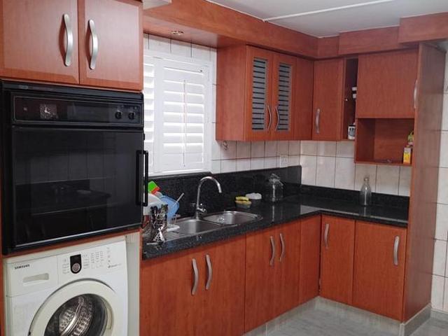 Apartment for rent in Seaview, Kwazulu-natal