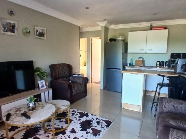 Apartment for rent in Woodhaven, Durban