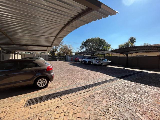 Apartment for rent in Waterkloof, Gauteng