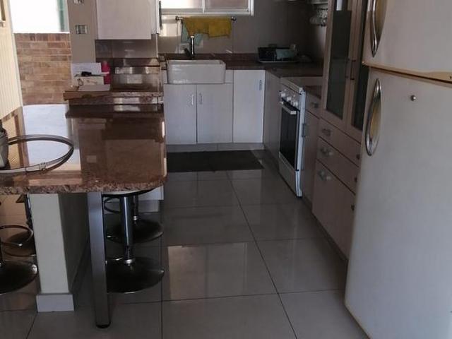 Apartment for rent in Seaview, Kwazulu-natal
