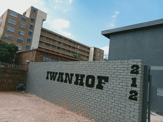 Apartment for rent in Waterkloof, Gauteng
