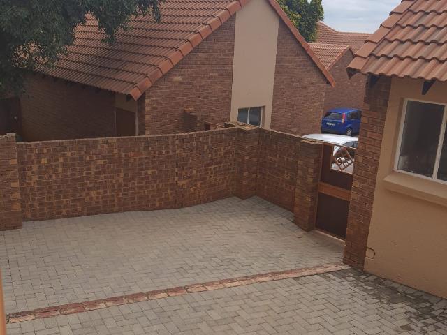 Apartment for rent in Waterkloof, Gauteng