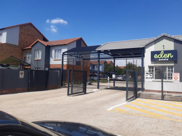 Apartment for rent in Waterkloof, Gauteng