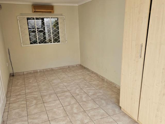 Apartment for rent in Broadway, Durban North