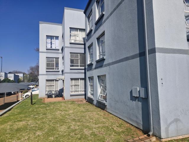 Apartment for rent in Vosloorus, Gauteng