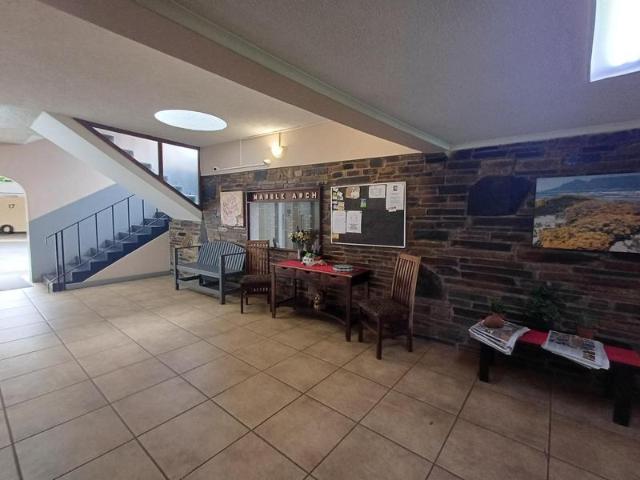 Apartment for rent in Seaview, Kwazulu-natal