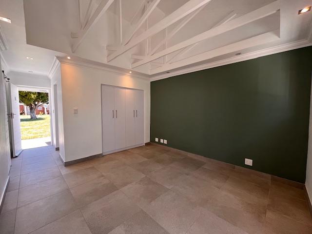 Apartment for rent in Chatsworth, Kwazulu-natal