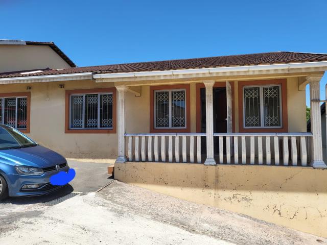House for rent in Chatsworth, Kwazulu-natal