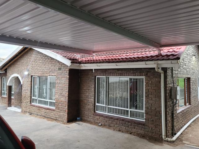 House for rent in Chatsworth, Kwazulu-natal