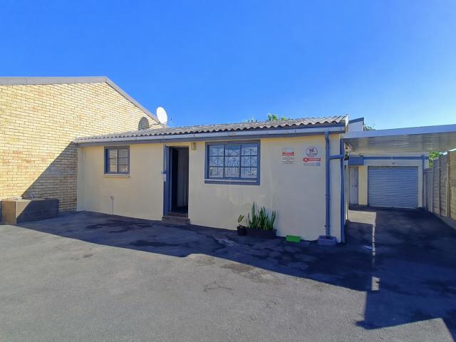 House for rent in Chatsworth, Kwazulu-natal