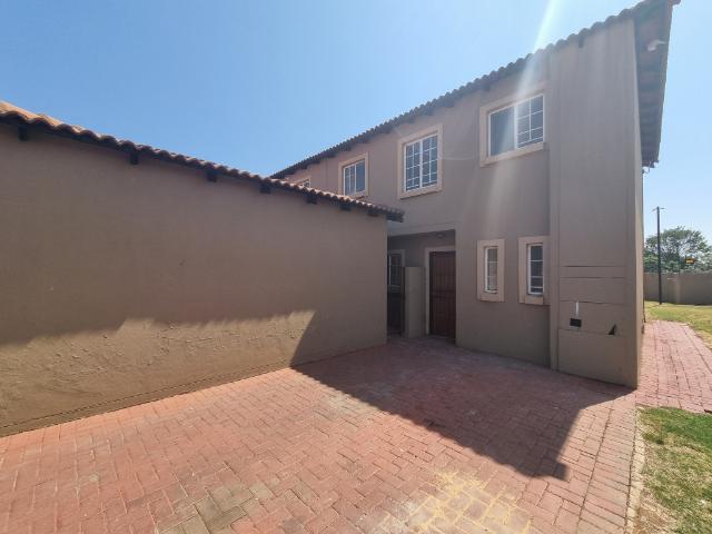 Apartment for rent in Waterkloof, Gauteng