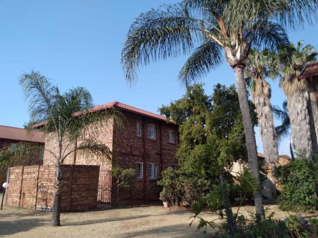 House for rent in Waterkloof, Gauteng