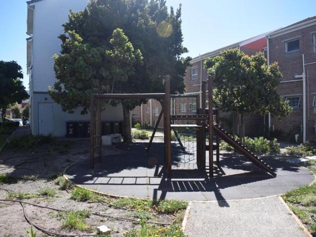 Apartment for rent in Diep River, Western Cape