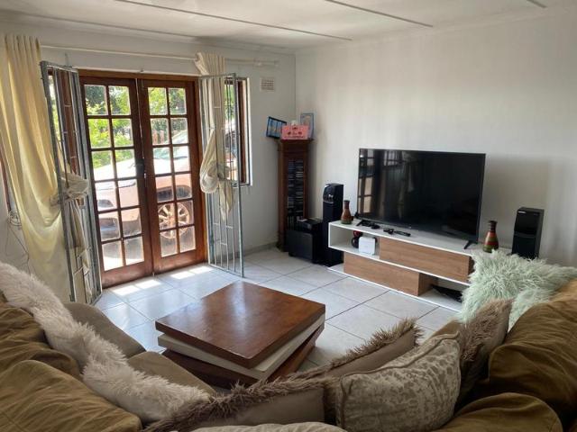 Apartment for rent in Seaview, Kwazulu-natal