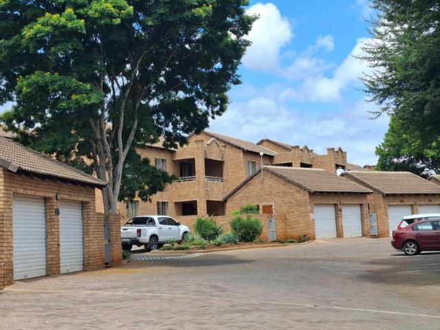 House for rent in Waterkloof, Gauteng