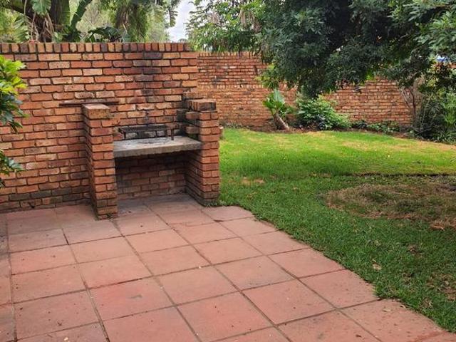 House for rent in Waterkloof, Gauteng