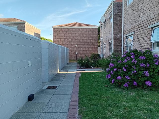 Apartment for rent in Dieprivier, Diep River