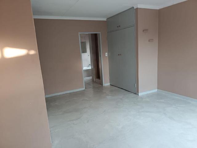 House for rent in Vosloorus, Gauteng