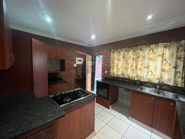 Apartment for rent in Kloof Apartment for rent in Kloof