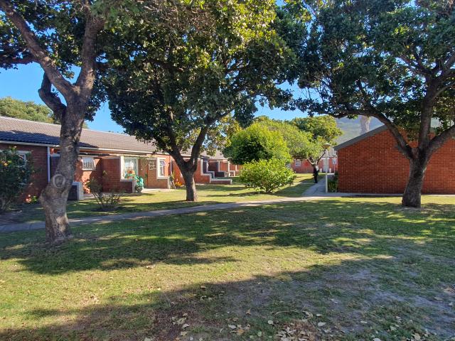 Apartment for rent in Chatsworth, Kwazulu-natal