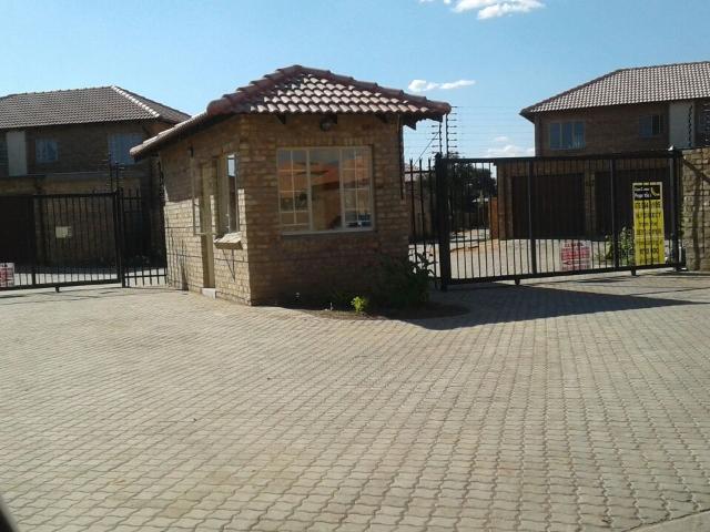 Apartment for rent in Waterkloof, Gauteng
