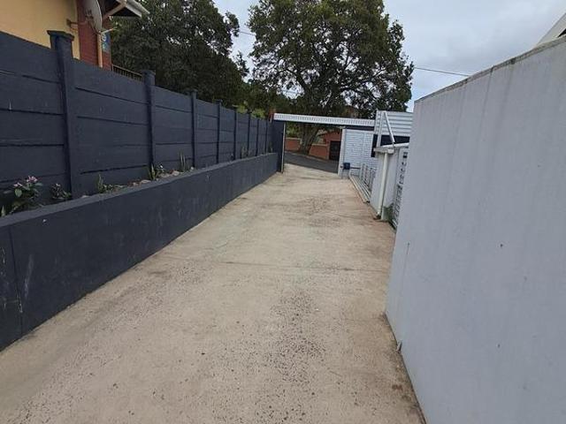 Apartment for rent in Seaview, Kwazulu-natal