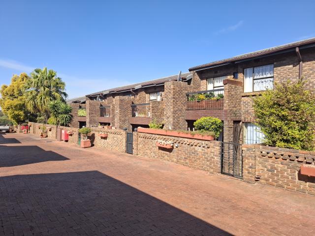 Apartment for rent in Nooitgedacht, Gauteng