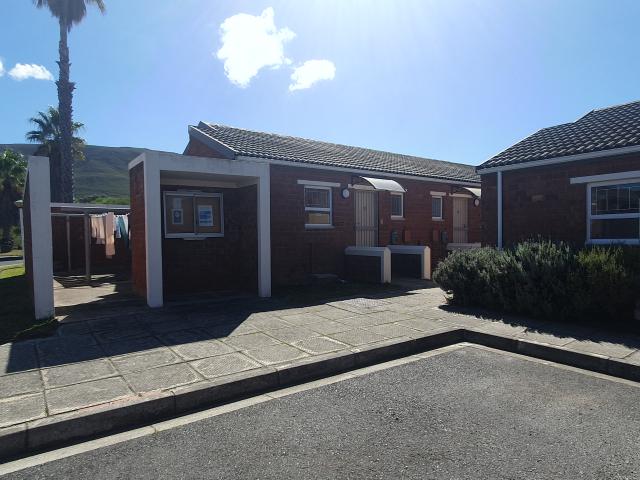 Apartment for rent in Chatsworth, Kwazulu-natal