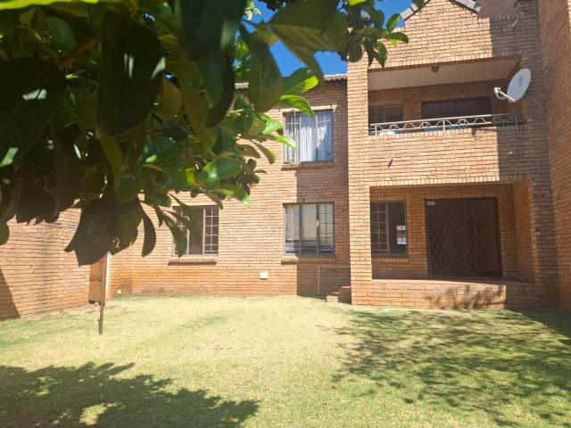 House for rent in Waterkloof, Gauteng