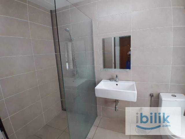 Room for rent in Petaling, Alam Impian