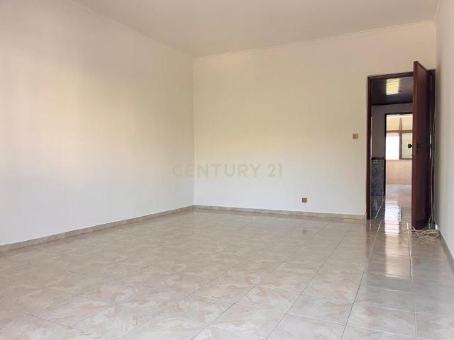 Apartamento alugar em Patameiras, Odivelas