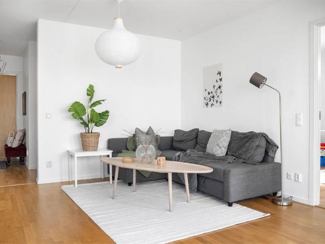 Lägenhet hyra i Hässelby-Vällingby, Stockholm