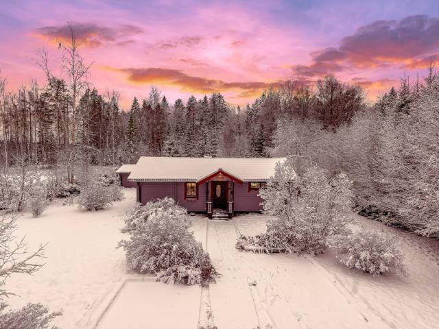 Hus till salu i Älvkarleby, Uppsala