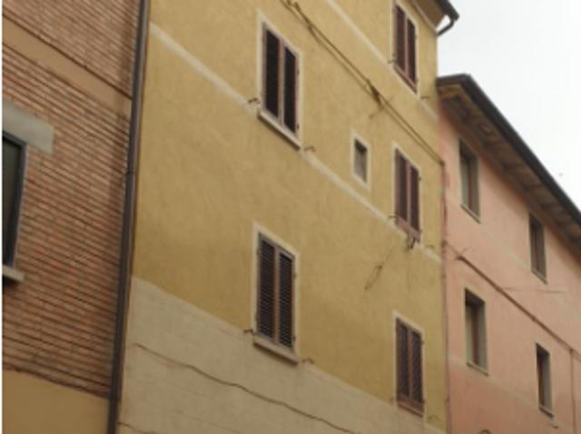 Locale Commerciale in vendita a Chiusi Città, Toscana