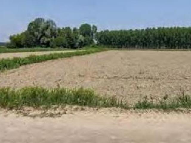 Terreno in vendita a Cava Manara, Lombardia