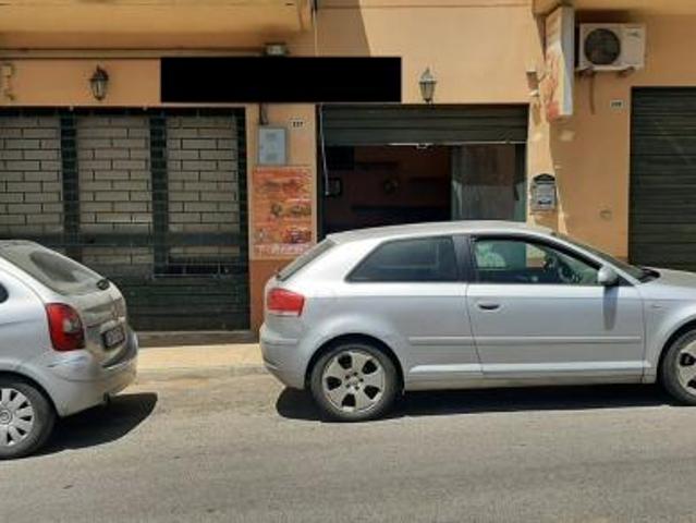 Locale Commerciale in vendita a Piazza, Sicilia
