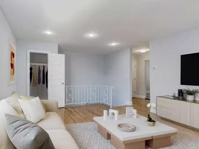 Condo for rent in Freeport