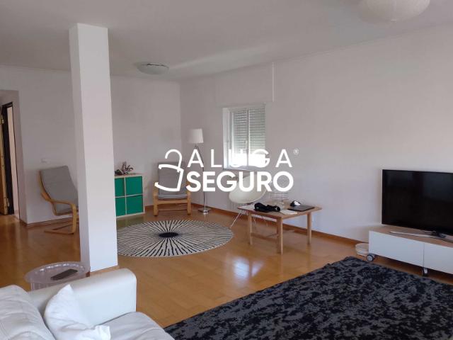 Apartamento alugar em Carcavelos e Parede, Cascais